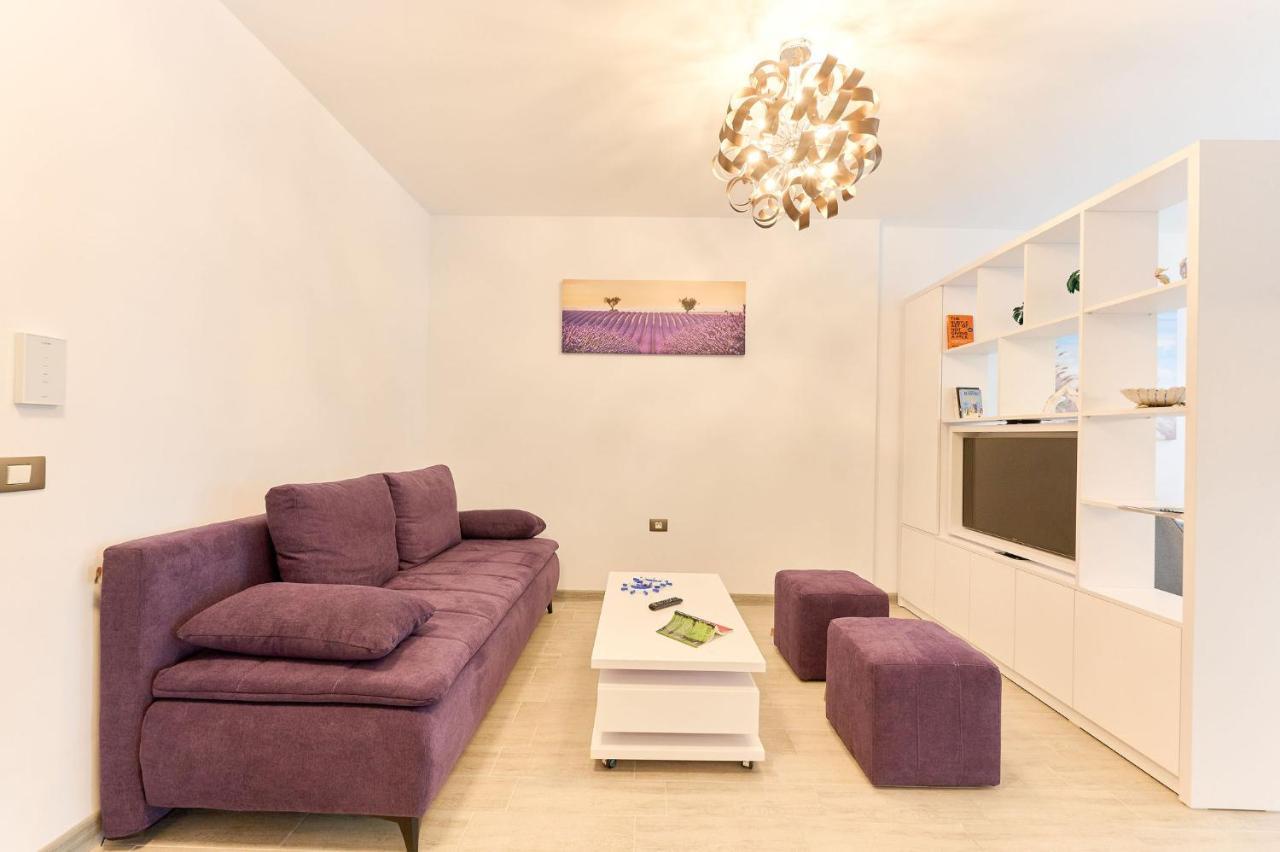 Rainbow Sea View Apartment Spa N Pool Resort - Parking 马马亚 外观 照片