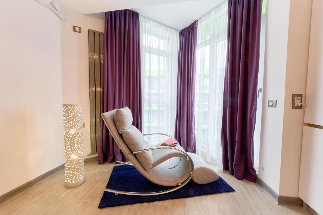 Rainbow Sea View Apartment Spa N Pool Resort - Parking 马马亚 外观 照片