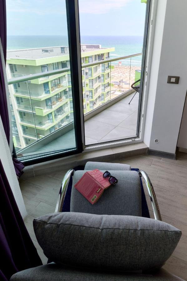Rainbow Sea View Apartment Spa N Pool Resort - Parking 马马亚 外观 照片